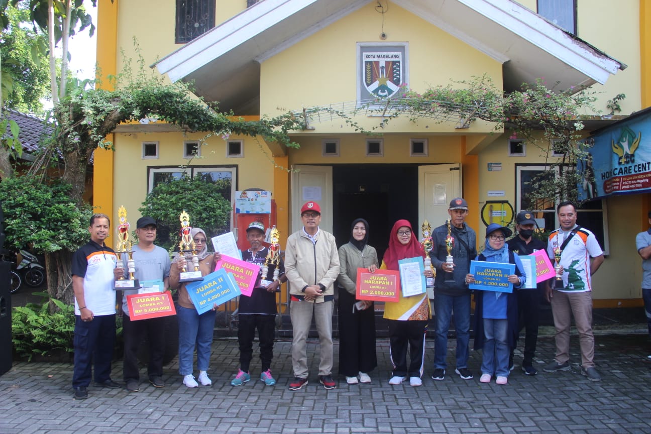 Read more about the article Senam Bersama Kecamatan Magelang Selatan