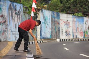 Read more about the article Dukung Program Ngrawat Magelang dengan Gerakan Nyapu Bareng