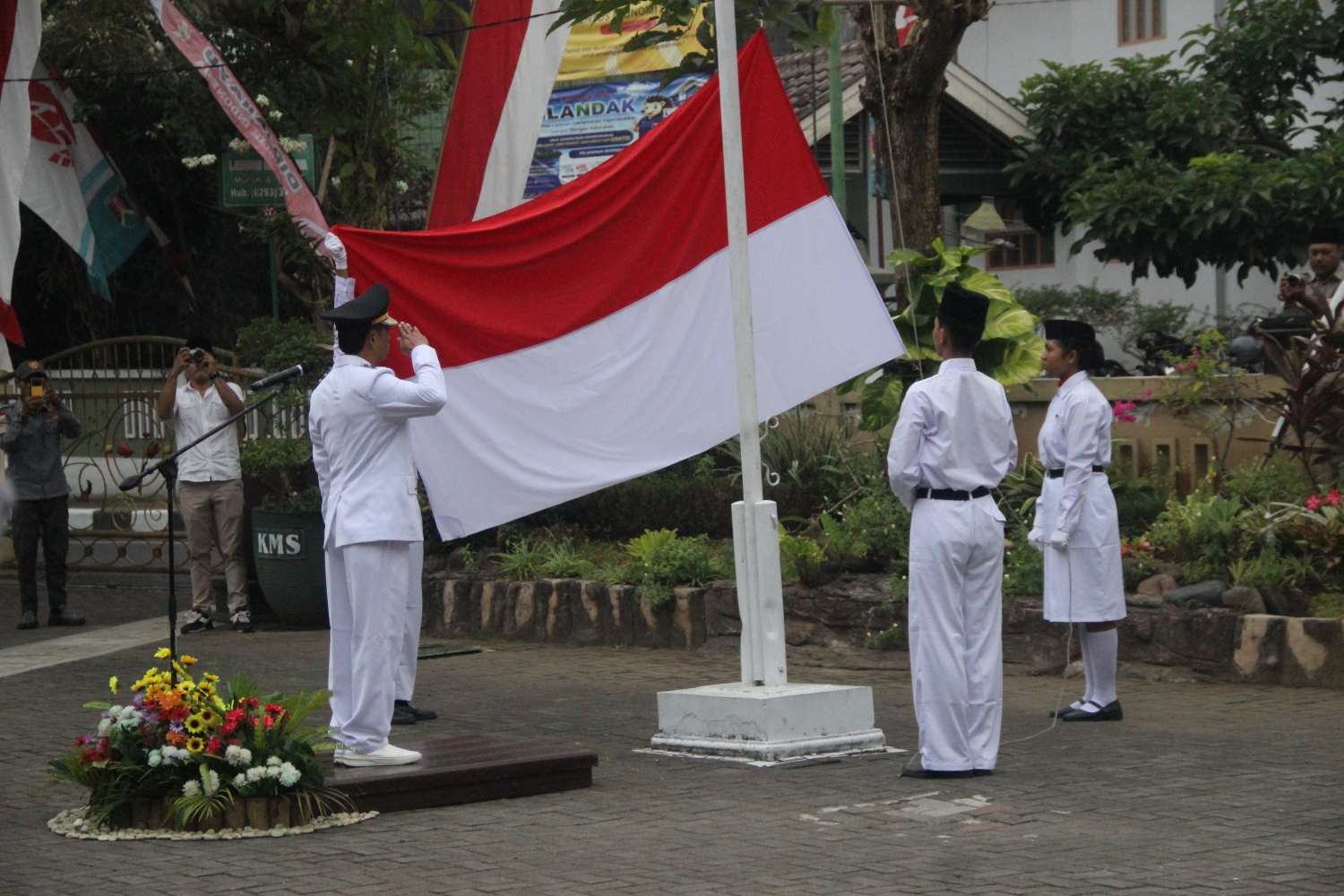 You are currently viewing Upacara Bendera HUT RI ke -81